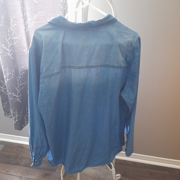 Torrid Button DownShirt - Picture 8 of 9